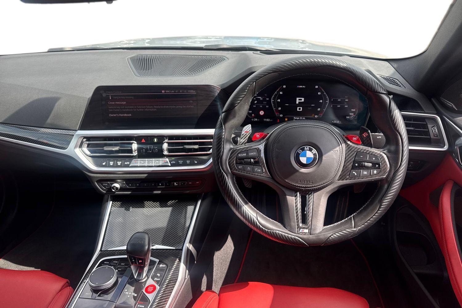 BMW M4 Photo 10