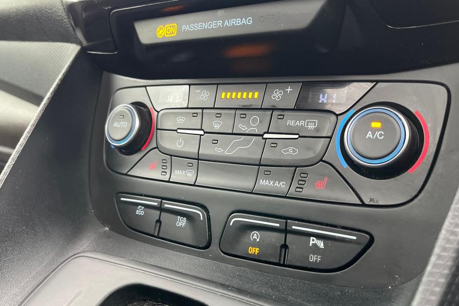 Ford GRAND TOURNEO CONNECT Photo autoimg-675012609cd9658d2d0e6687050aefedf9d62bd9.jpg