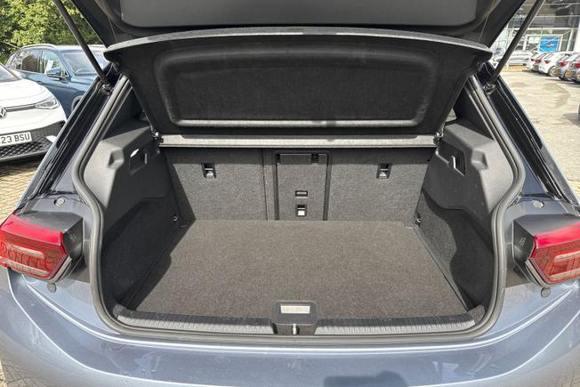 VOLKSWAGEN ID.3 Photo 12
