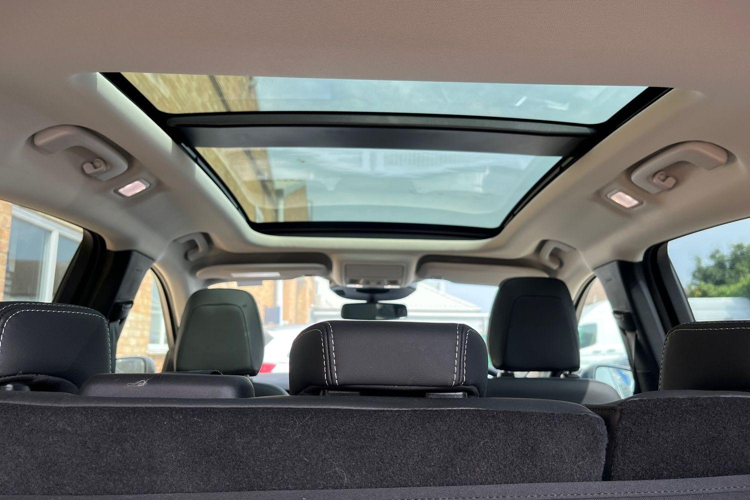 Ford KUGA Photo 24
