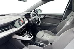 AUDI Q4 E-Tron Photo 2
