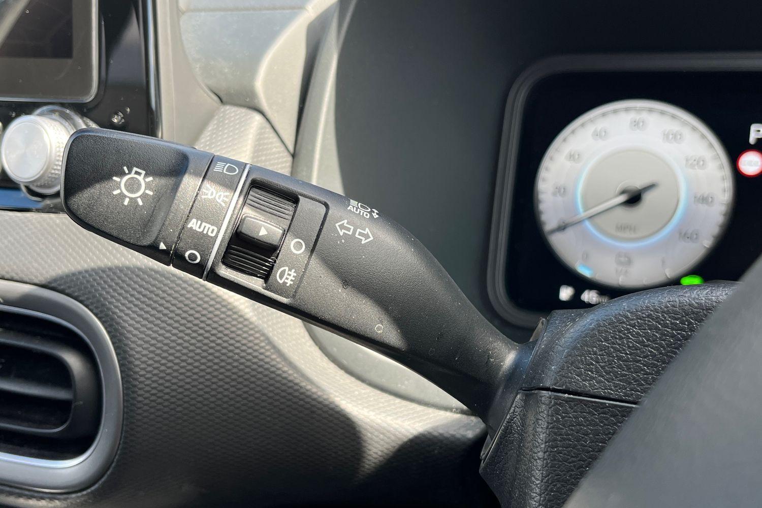 Hyundai KONA Photo 13