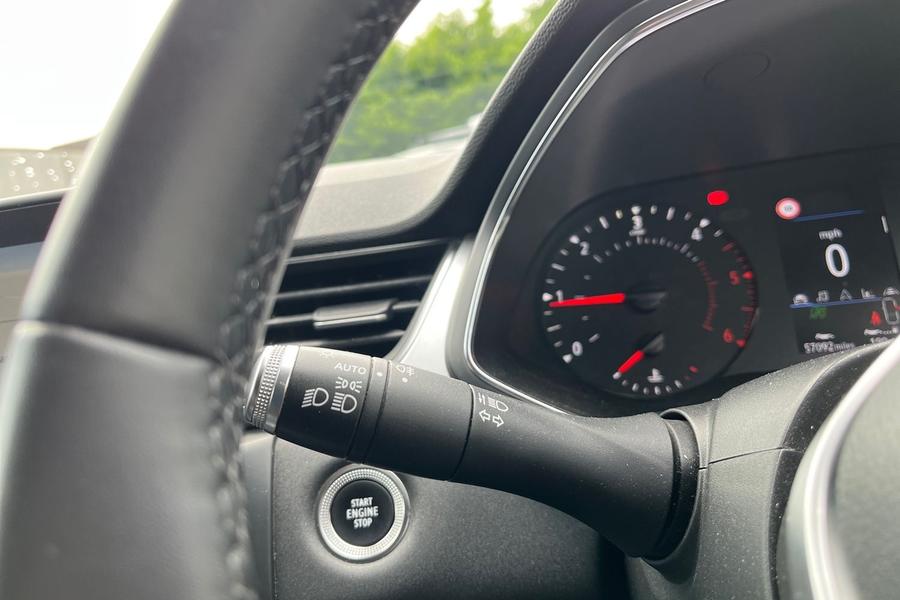 Renault CAPTUR Photo autoimg-6758d80b6b7840906fc20c7a67fab99497f3166f.jpg