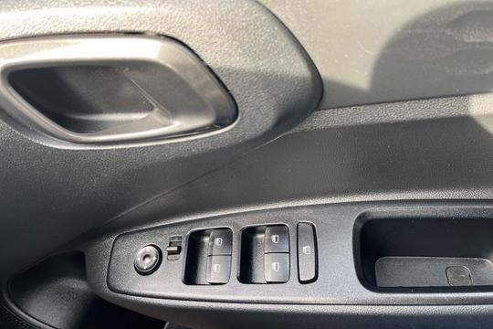 Hyundai i10 Photo autoimg-67593a50e9d9a0bd4318edbc3c985afa2aafdf78.jpg