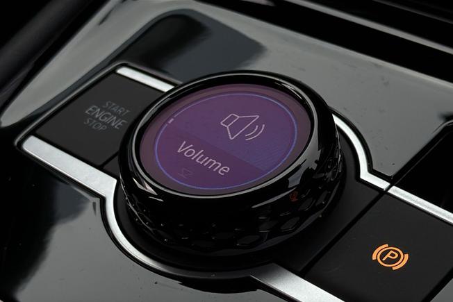 VOLKSWAGEN Tiguan Photo 23