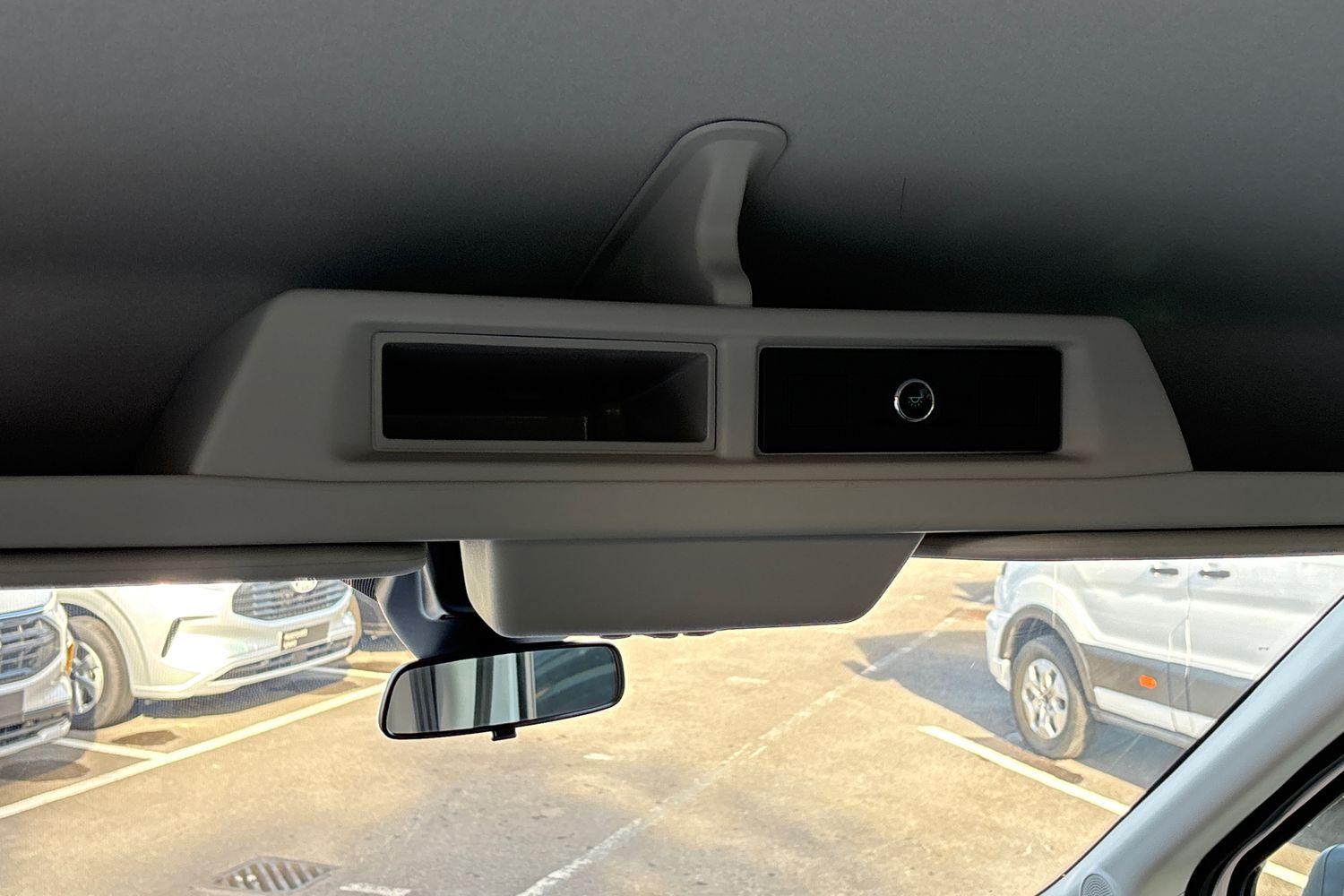 Ford Transit Photo 17