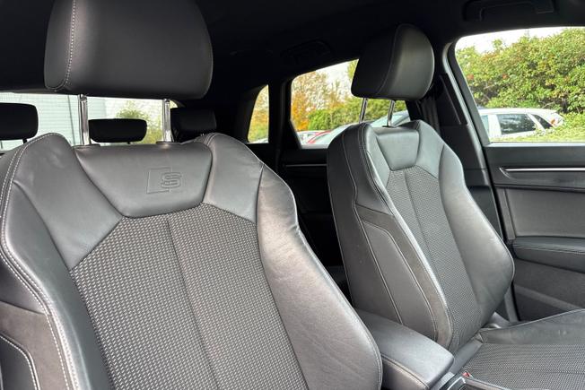 AUDI Q3 Photo 35