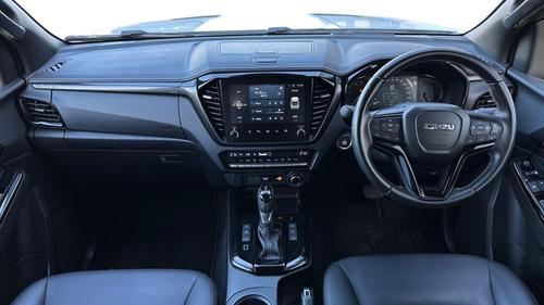 Isuzu D-MAX Photo autoimg-6761d744d9f05d7a3333781c807943074eea56ce.jpg