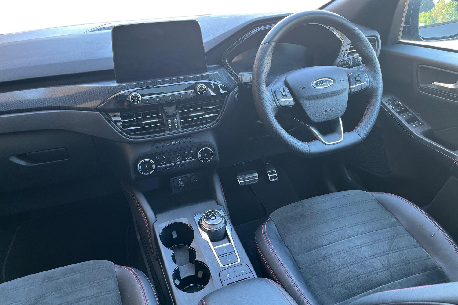 Ford KUGA Photo 10