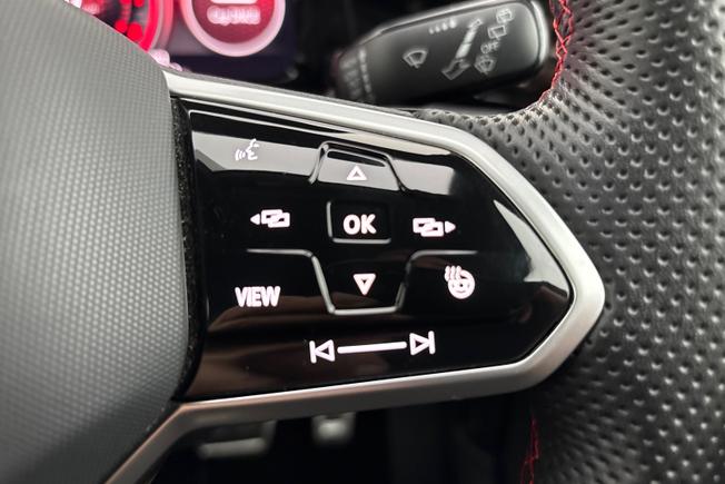 VOLKSWAGEN Golf Photo 17