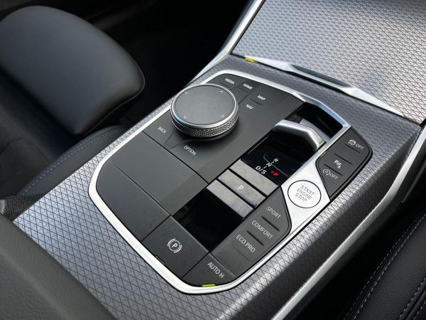 BMW 3 Series Photo autoimg-676469234d44b8ef90a18c37e837593dfcba30eb.jpg