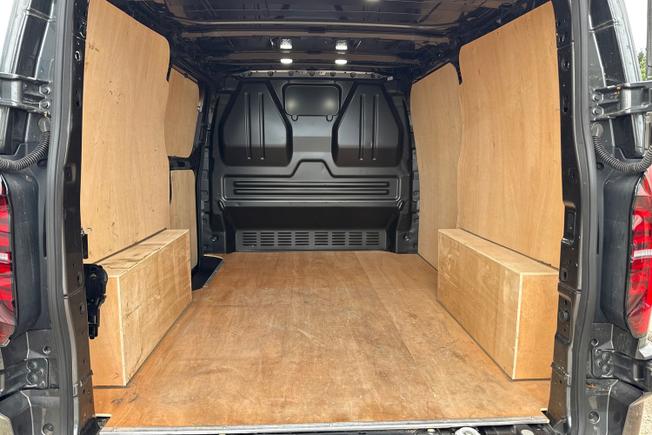VOLKSWAGEN Transporter Photo 12