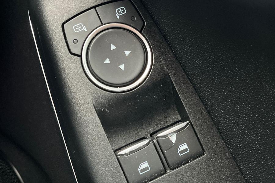 Ford FIESTA Photo autoimg-676e5312c5f9ef1742390948991e0a6900553f68.jpg