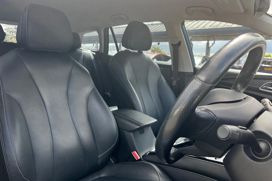 MG MG5 Photo autoimg-676e882fb14989eeaa3a97dd7cf509cfe18f5eaf.jpg