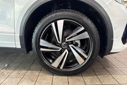 VOLKSWAGEN T-Roc Photo 5