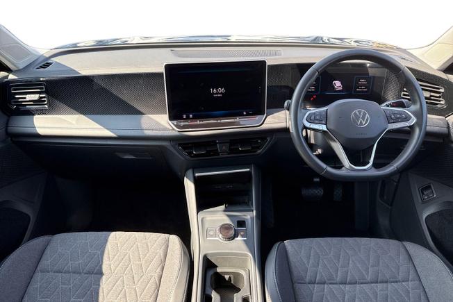 VOLKSWAGEN Tiguan Photo 10