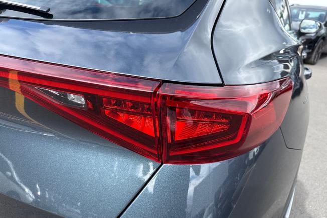 CUPRA Formentor Photo 18