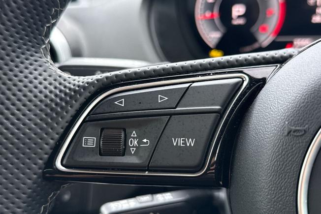 AUDI Q2 Photo 16