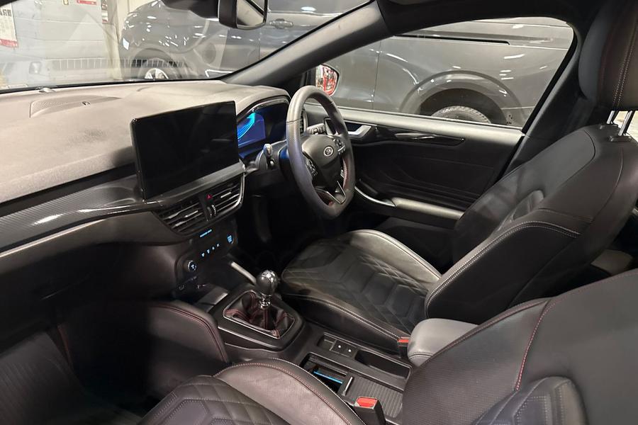 Ford Focus Photo autoimg-6776dbb21036f71a95f77942bec5010168602dd8.jpg