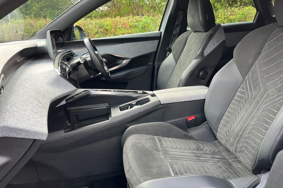 Peugeot 3008 Photo autoimg-677cfcf3af29767f659b2ec88cd56b1909068a5e.jpg