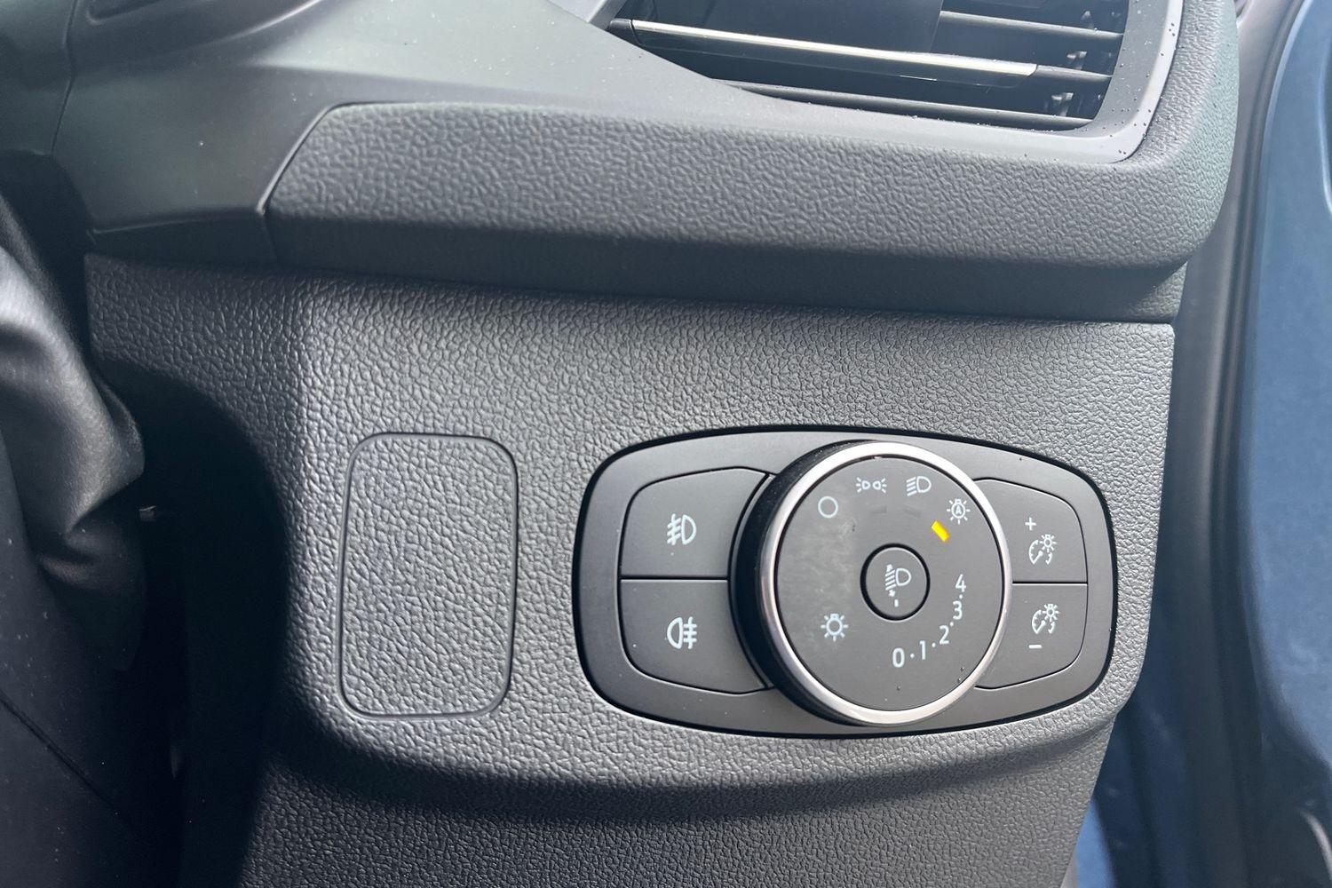 Ford FOCUS Photo 25