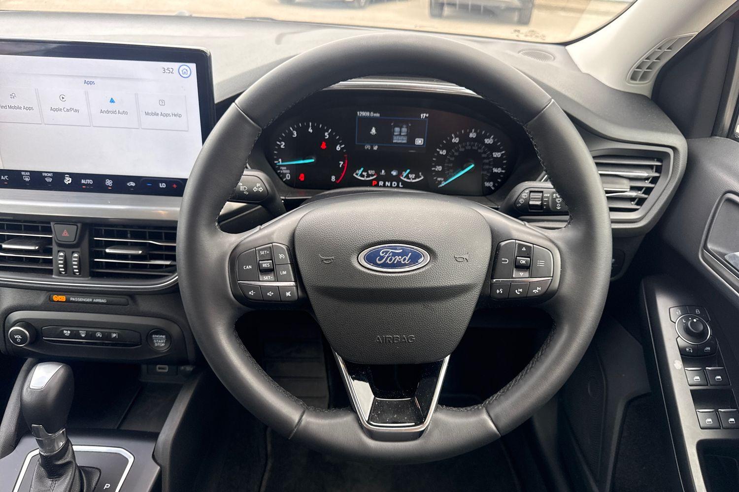 Ford FOCUS Photo 11