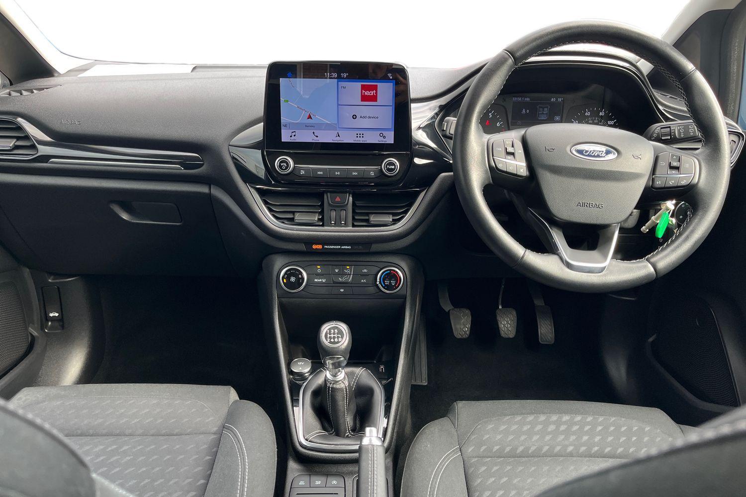 Ford FIESTA Photo 9