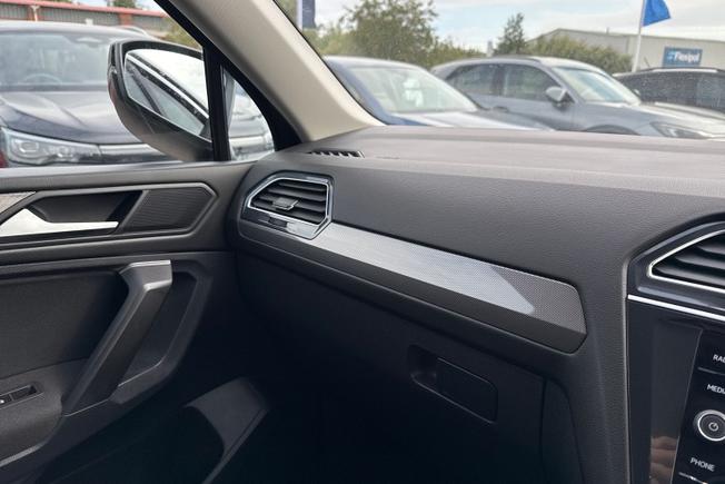 VOLKSWAGEN Tiguan Allspace Photo 34