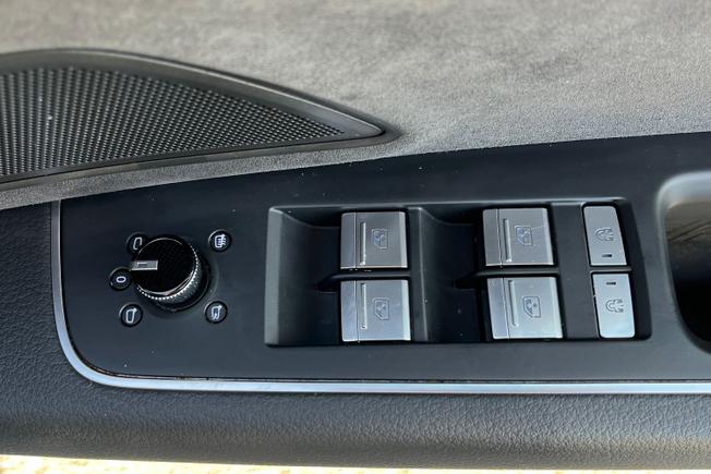 Audi A8 Photo 52