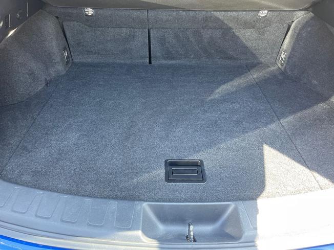 LEXUS UX Photo 12