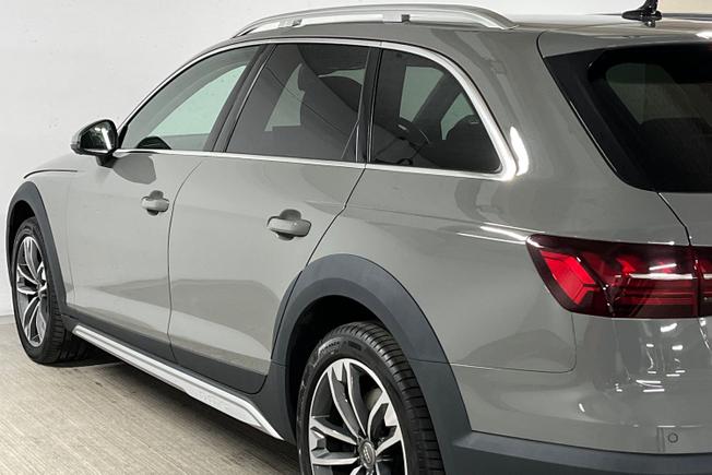 AUDI A4 Allroad Photo 33