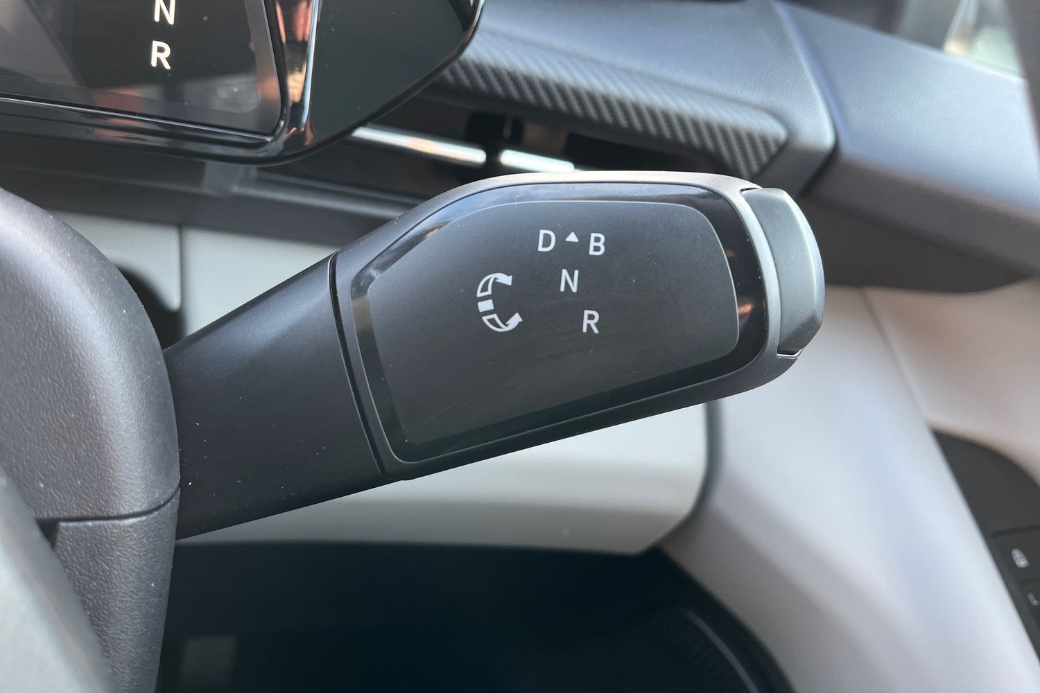 Ford Explorer Photo 14