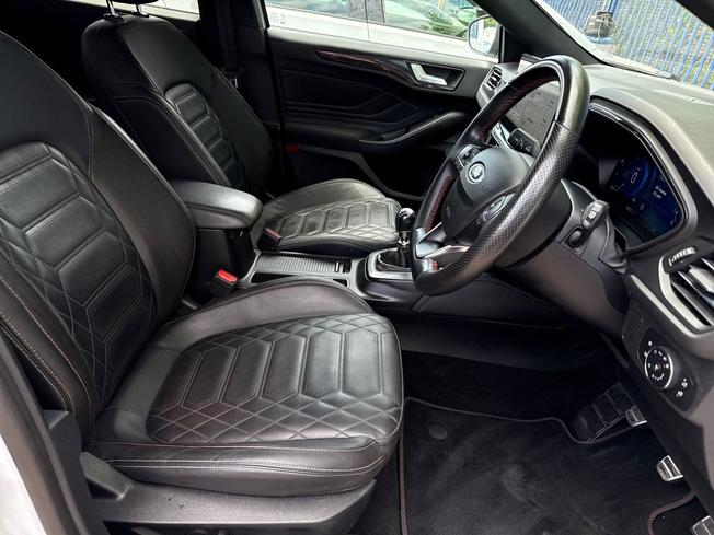FORD Focus Photo 28