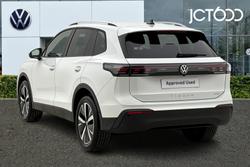 VOLKSWAGEN Tiguan Photo 3