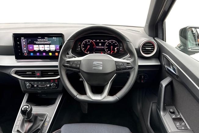 SEAT Arona Photo 11