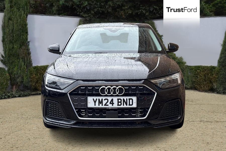 Audi A1 Photo autoimg-67a3c86be285bd3c9b84c55e0e24a8b569994ecd.jpg