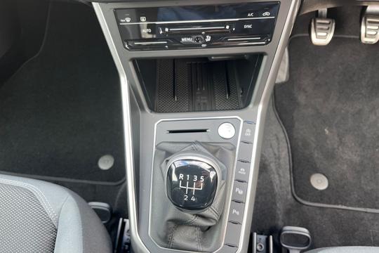 Volkswagen Polo Photo autoimg-67a8331dcaa1d1f77aea802c4ef091184e90ef87.jpg