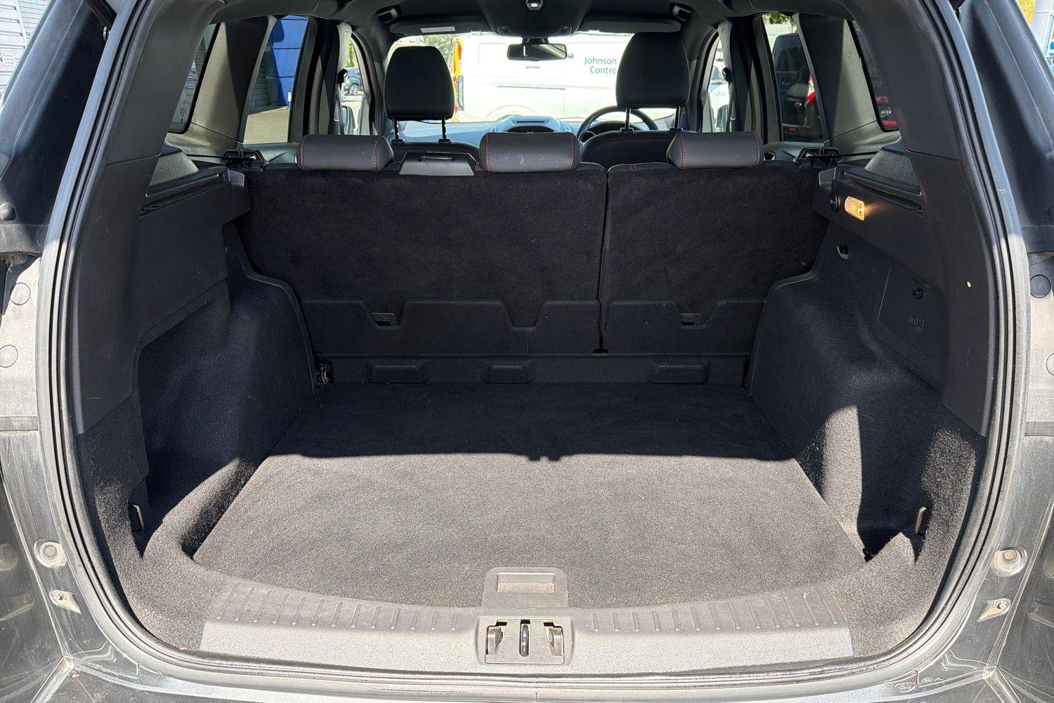 Ford KUGA Photo 20