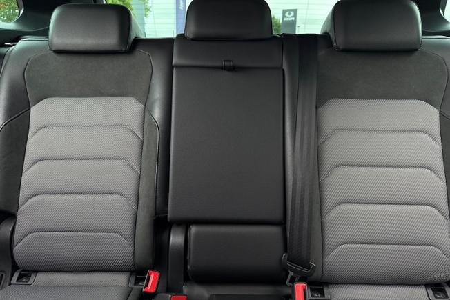 VOLKSWAGEN Tiguan Photo 42