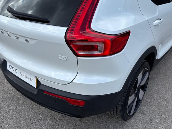 VOLVO Xc40 Photo 18