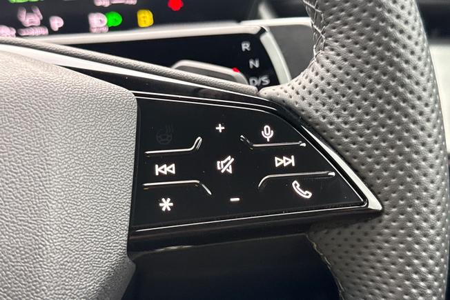 Audi Q3 Photo 17