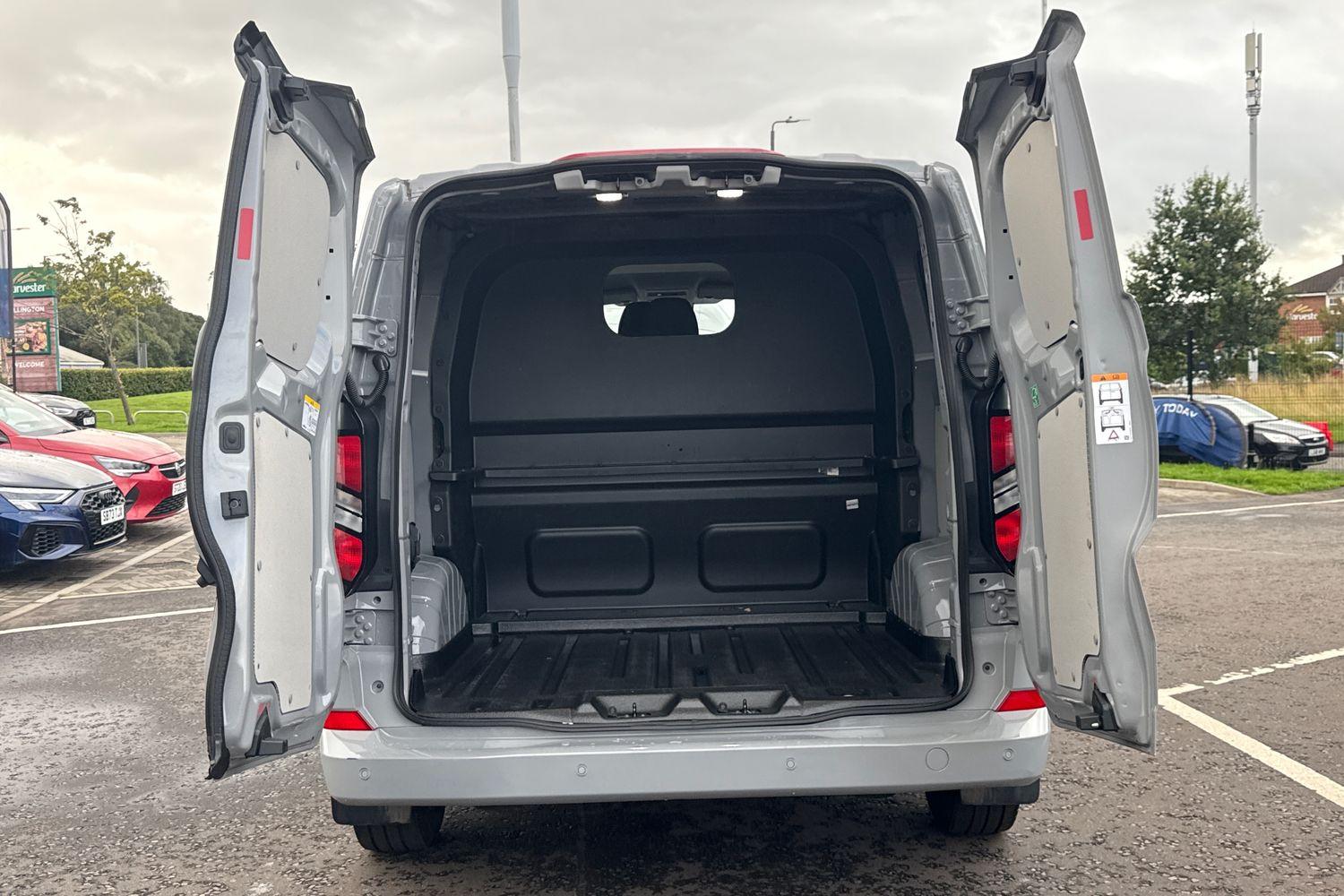 Ford TRANSIT CUSTOM Photo 5