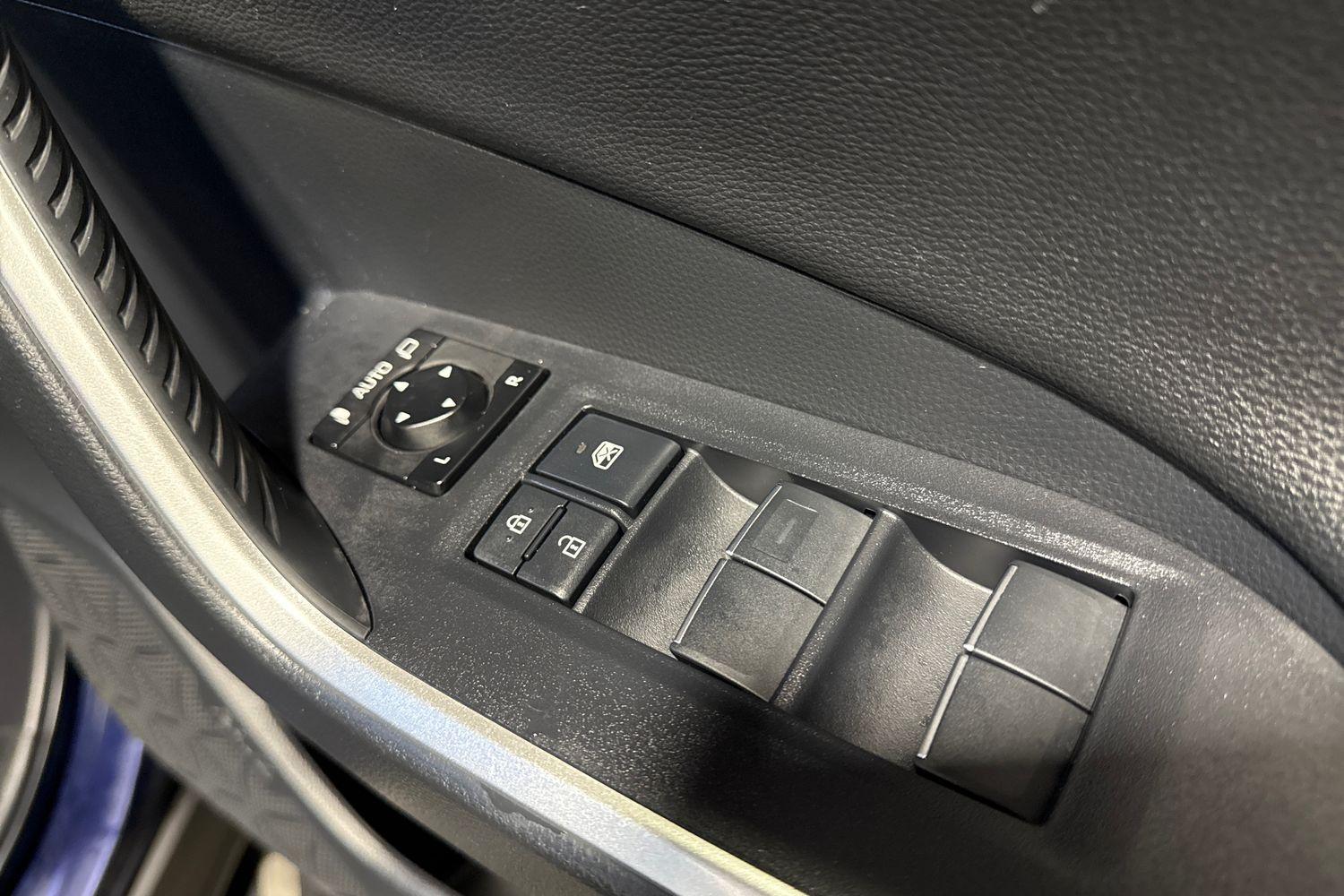 Toyota RAV4 Photo 15