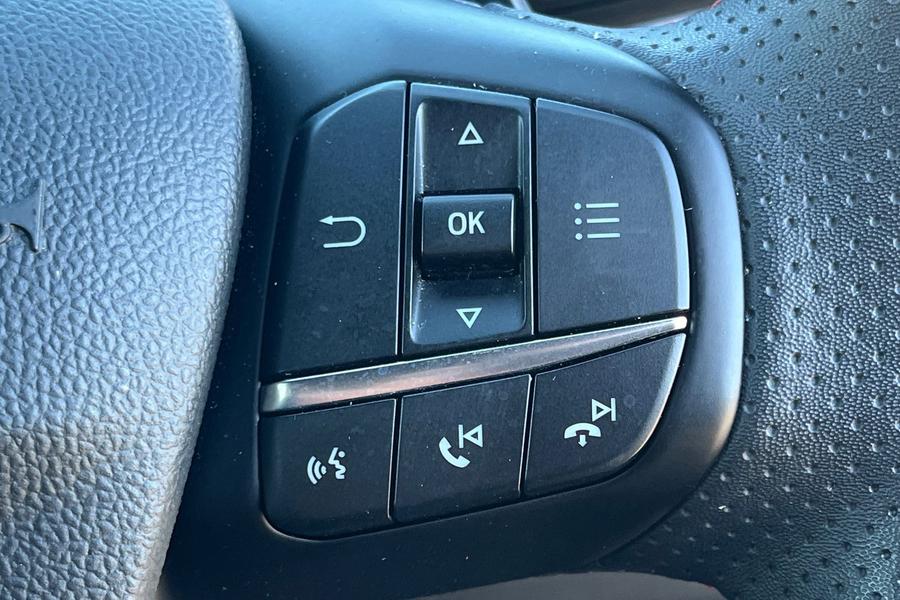Ford FOCUS Photo autoimg-67c9fc2ab6ee17320dde9c58d2bd647f438b5a5a.jpg