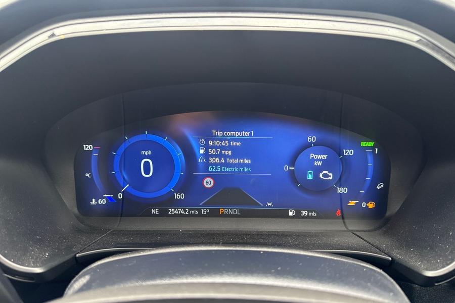 Ford KUGA Photo autoimg-67cbd6bbdb8663652f30c78acc53888a9d8a44ef.jpg