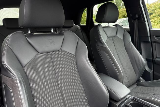 Audi Q3 Photo 33