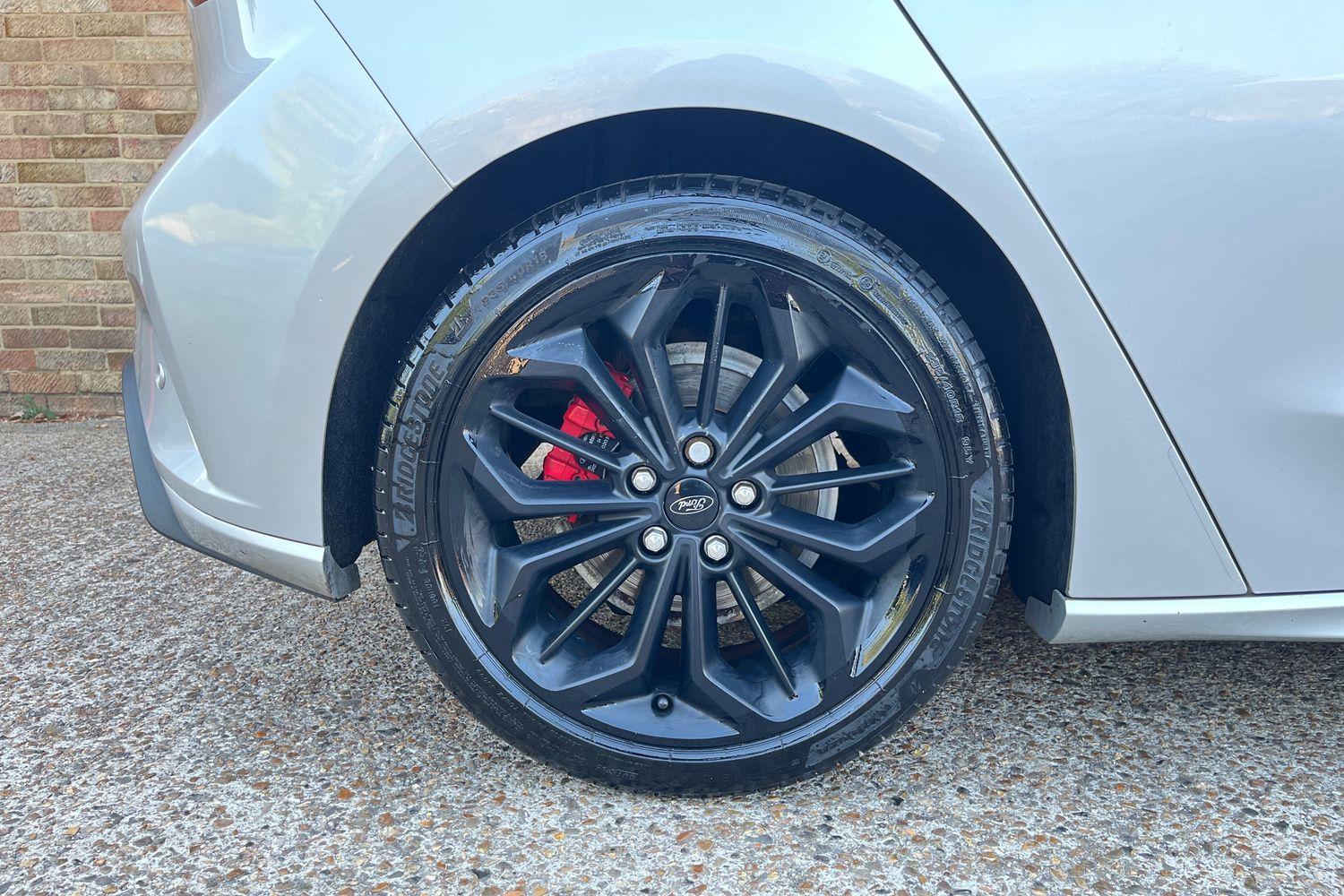 Ford Focus Photo 7