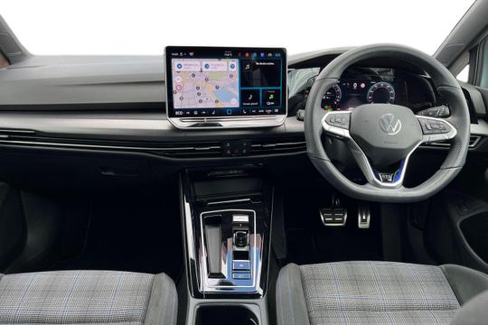 Volkswagen Golf Photo autoimg-67ce61a86e842370c295364dfde18a6610dab827.jpg