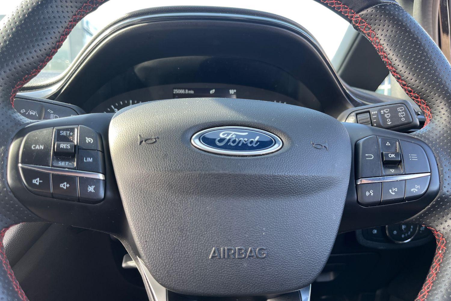 Ford Fiesta Photo 35