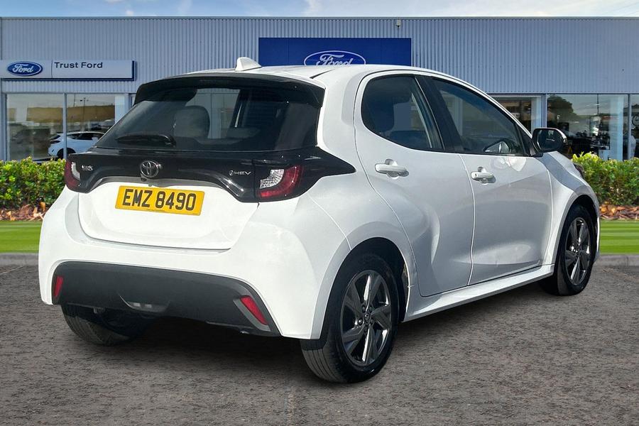 Toyota YARIS Photo autoimg-67d45ffa24dad0ca386406da4d0f555a97fd29bb.jpg